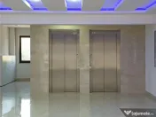 LIVE! Decomandat, in atmosfera sofisticata, LUX Class, parca 