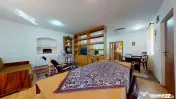 Casă autentică mocănească | Grădină 881 mp | Zonă ...