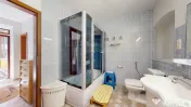 Casă autentică mocănească | Grădină 881 mp | Zonă ...