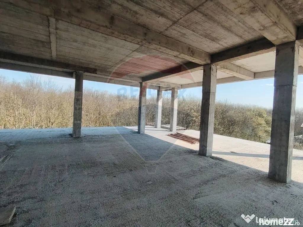 Apartament 4 camere CRANGUL PETRESTI.