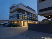 Spatiu comercial, 100 mp, 3 cai de acces, curent trifazic,Tr 