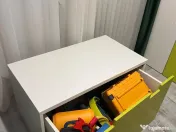 Vând 2 șifoniere și o ladă pentru jucării – Stare foarte bună! 🧸👗 