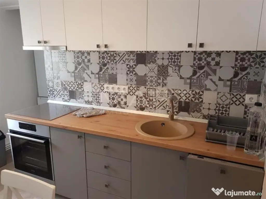 Apartament 3 camere in zona Alba Iulia