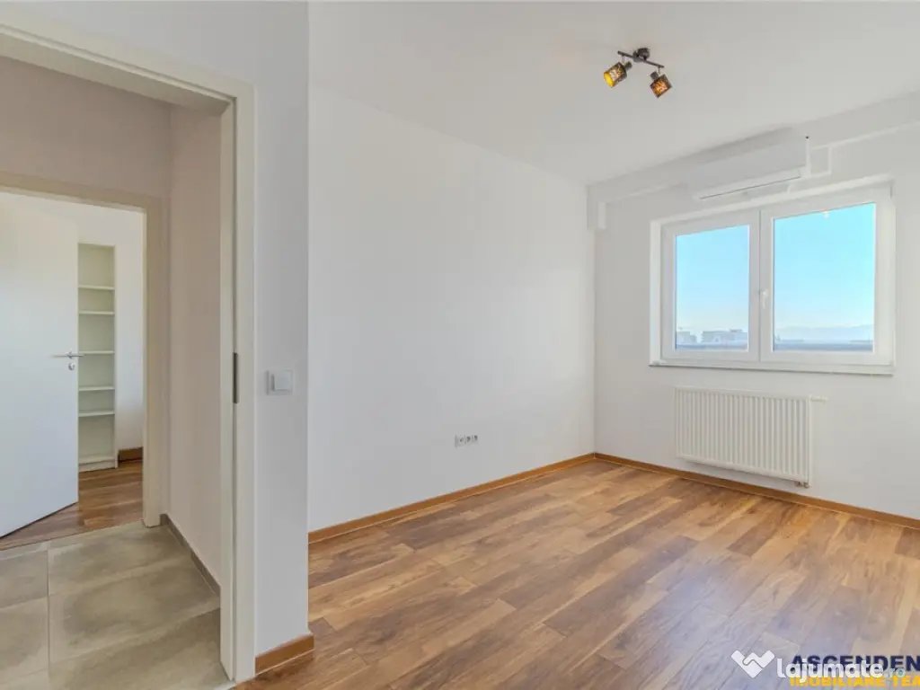 FILM3D! Penthouse spatios,luminos,terasa generoasa,Maurer,Tr