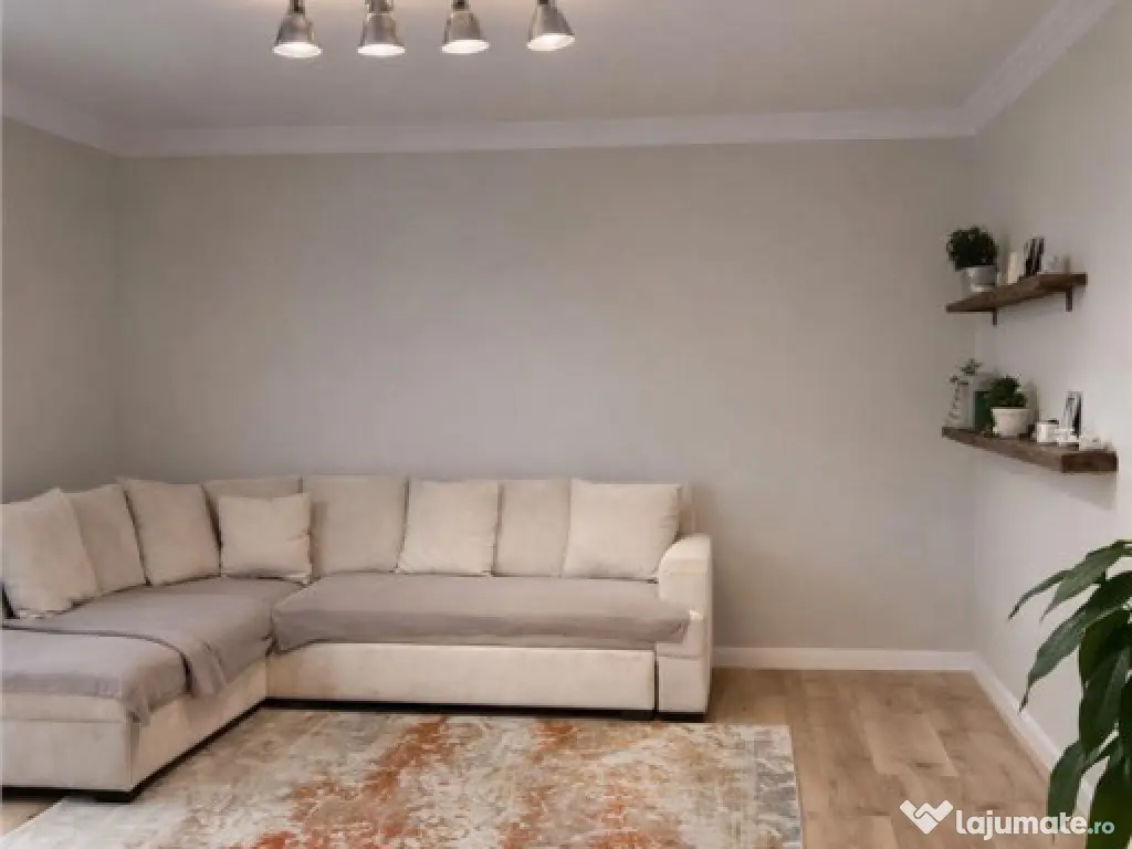 Cu structura generoasa, regim vila, mobilat, curte, gradina,