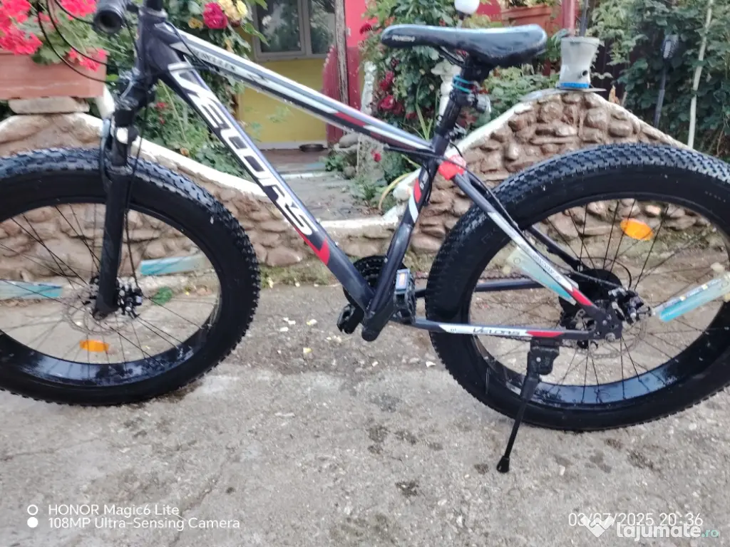 Vând bicicletă nouă