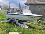 Vînd barcă Delfin lungime 3,8m cu motor Yamaha 20cp 