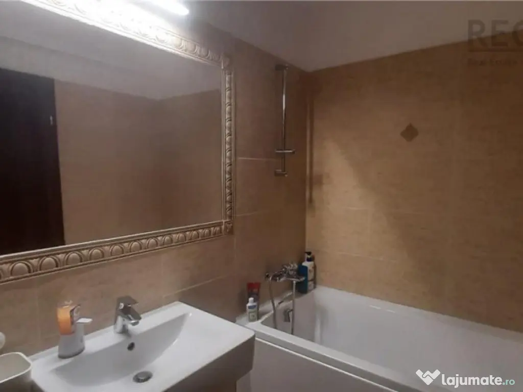 Apartament spatios 2 camere Urban Coresi 76 mp