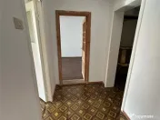 Apartament cu 2 camere de , etaj 4, zona Sud 