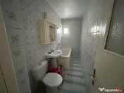 Apartament cu 2 camere de , etaj 4, zona Sud 