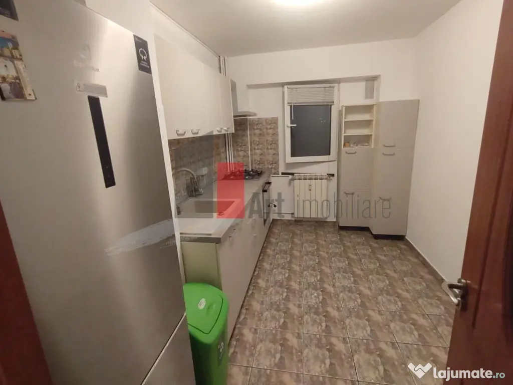 Prima închiriere apartament decomandat 3 camere - Bd. La...