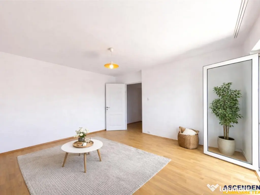 Decomandat,60mp,vitalizat,2 balcoane,living 24mp,areal linis