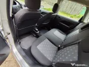 Ford Fiesta Mașina foarte utila 