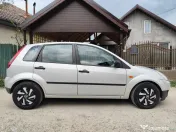 Ford Fiesta Mașina foarte utila 
