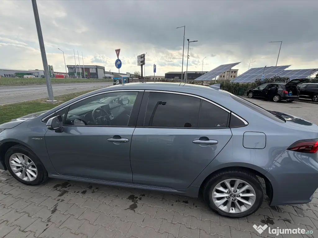 Toyota Corolla 2019 recent facuta revizia / garantie pana in 2029