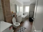 Apartament 3 camere, decomandat - zona Tractorul 