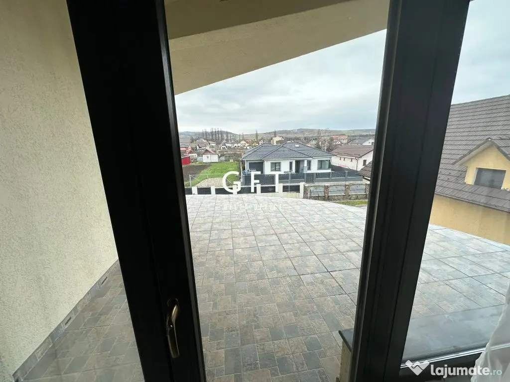 Casa de vanzare, zona Dedeman