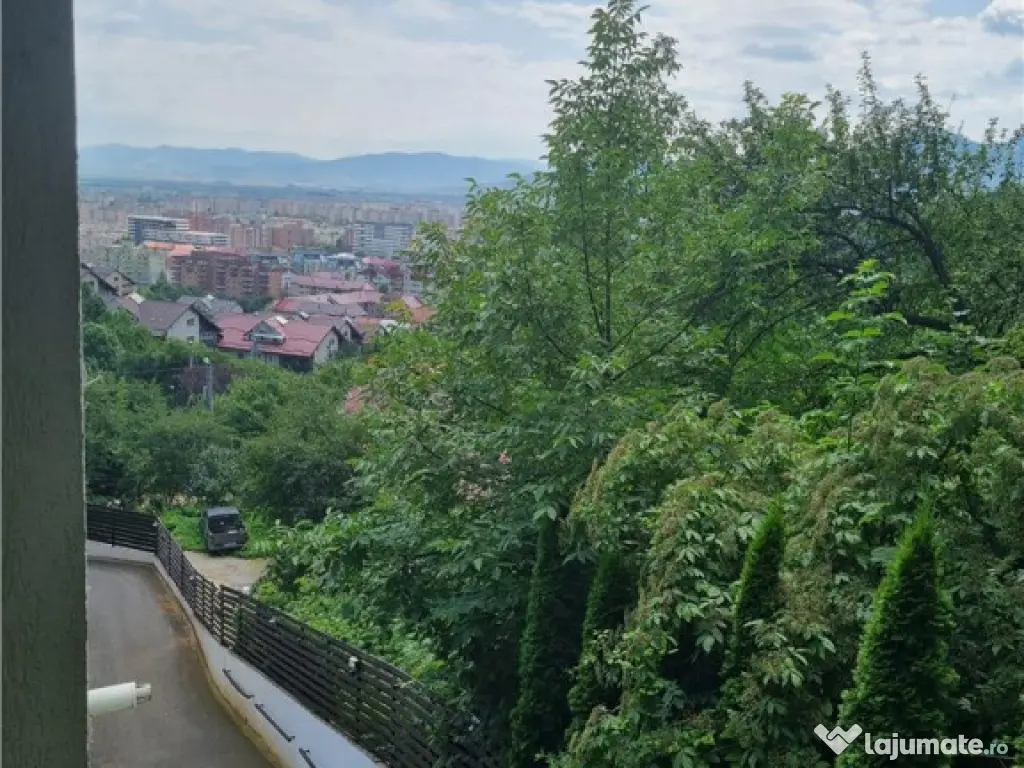 Apartament de trei camere in zona mirifica , Dobrogeanu Gher