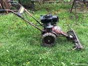 Motocoasa cu masa de taiere