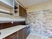 Tur 3D! Decomandat si ergonomic configurat, Semicentral, Bra 