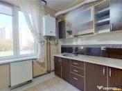 Tur 3D! Decomandat si ergonomic configurat, Semicentral, Bra 