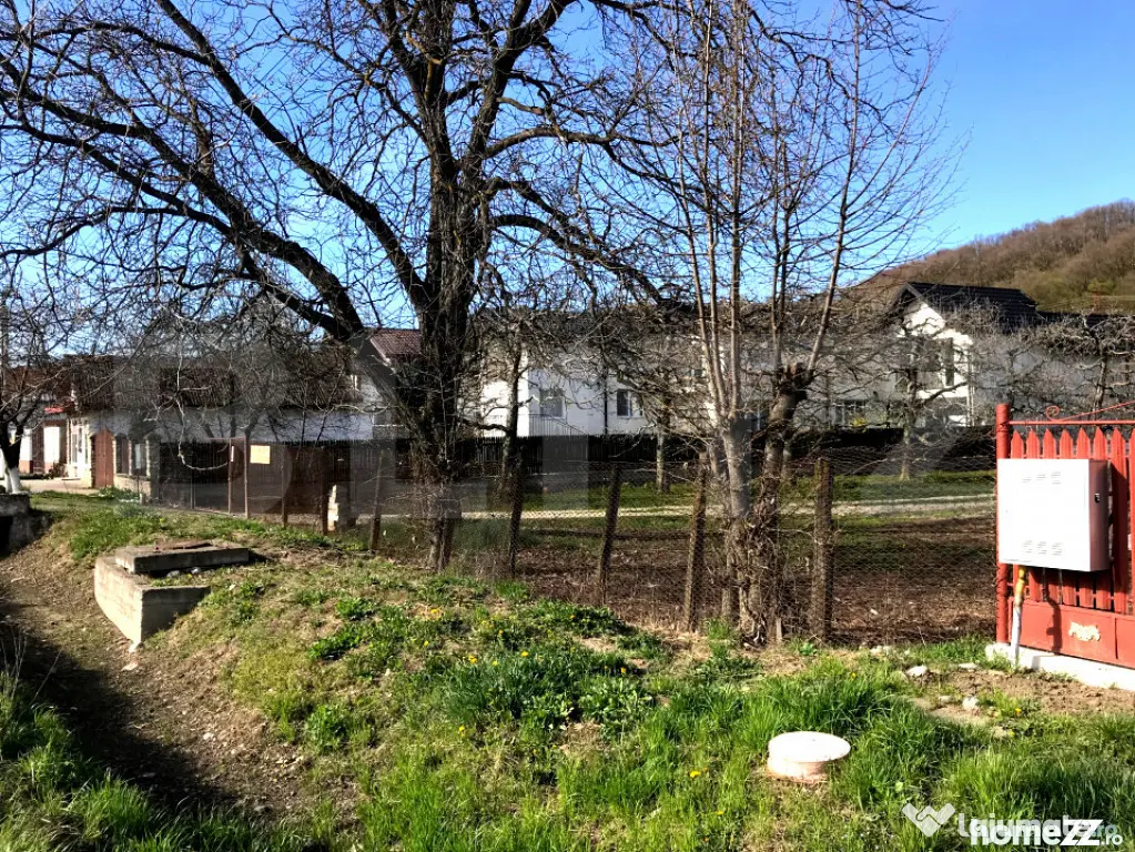 ???? Teren mixt -construibil (intravilan) + livadă matură - Voinesti (Dambovita)