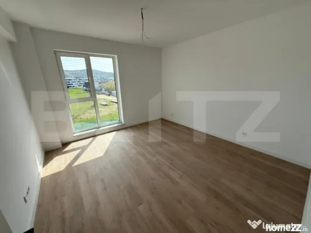 Apartament cu 2 camere, finisat, bloc nou, cu parcare subter