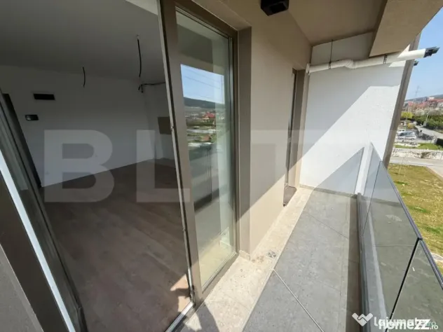 Apartament cu 2 camere, finisat, bloc nou, cu parcare subter