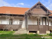 Casă tradițională în centrul orasului, potential ridicat 