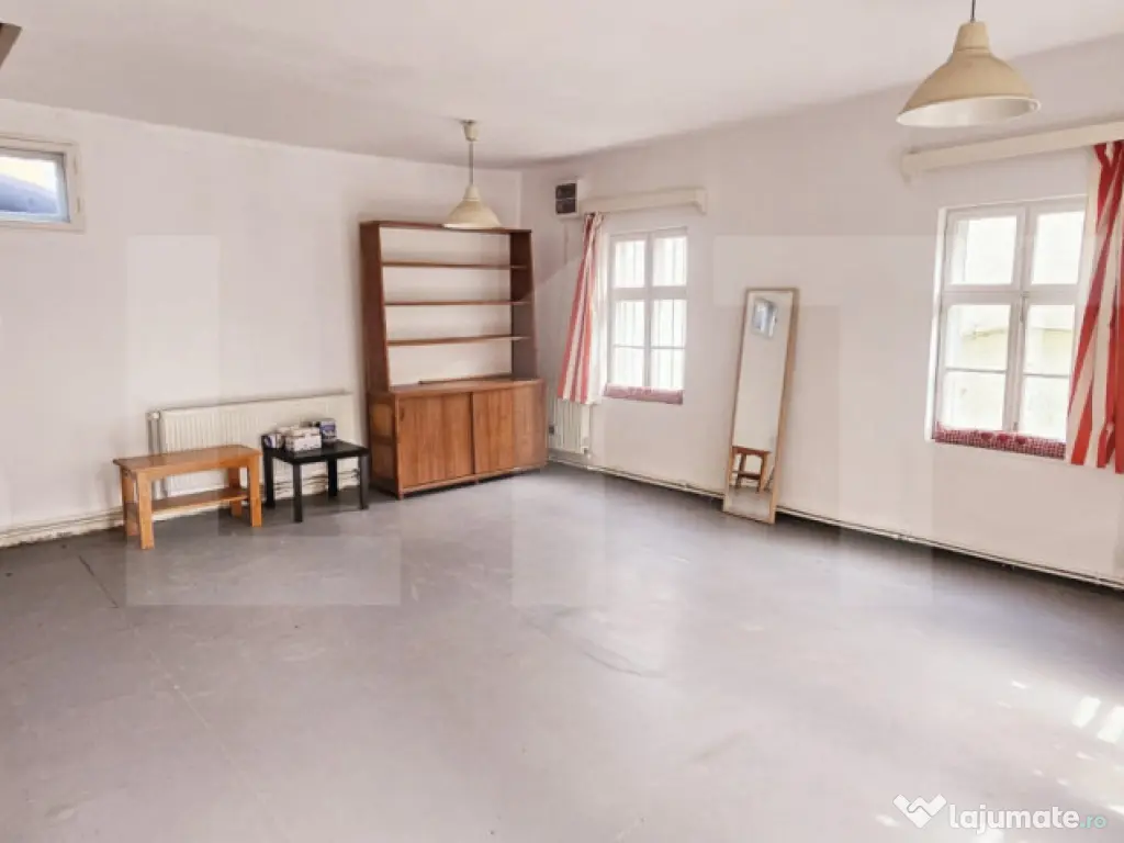 Casă tradițională în centrul orasului, potential ridicat