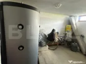 Casă de vânzare – spațioasă, cu curte ideală pentru o 