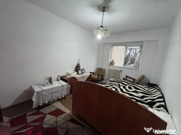 - Apartament 3 camere confort 1 decomandat, Zona Obor. - Braila (Braila)