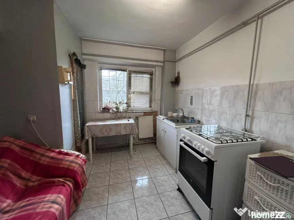 - Apartament 3 camere confort 1 decomandat, Zona Obor. - Braila (Braila)