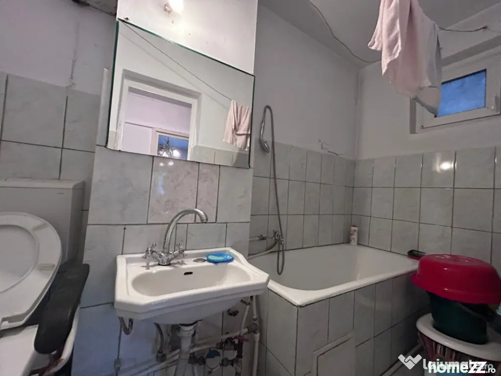 - Apartament 3 camere confort 1 decomandat, Zona Obor. - Braila (Braila)