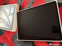 Vând iPad Air 256GB + iPad Magic Keyboard