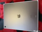 Vând iPad Air 256GB + iPad Magic Keyboard 