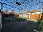 BOCSA Romana, Casa Cocheta cu Gradina 