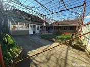 BOCSA Romana, Casa Cocheta cu Gradina 