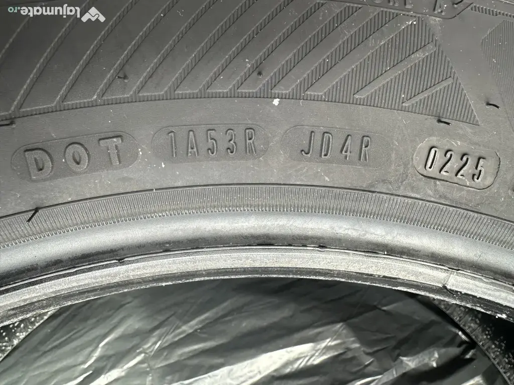 Anvelope Vara Goodyear Efficientgrip Performance 2 215/55R17 98W
