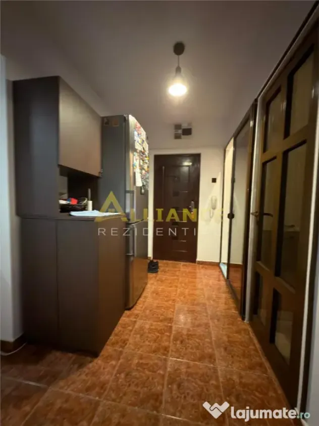 Exclusivitate Apt 3 camere recent renovat