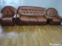 Canapea (sistem Ribalta)+ 2 fotolii, lemn masiv, tapiterie capitonata cu nasturi