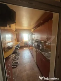 Apartament 4 camere, 84 mp, toate utilitatile, etaj 8/8, zon