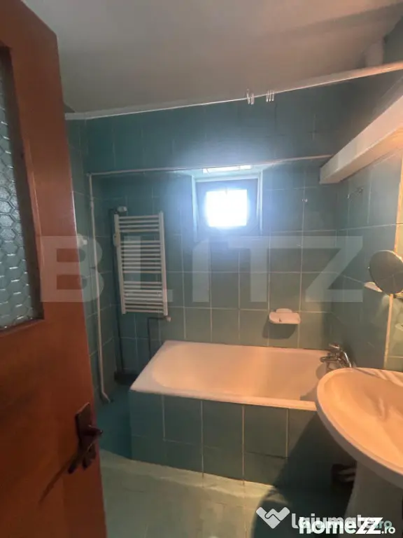 Apartament 4 camere, 84 mp, toate utilitatile, etaj 8/8, zon