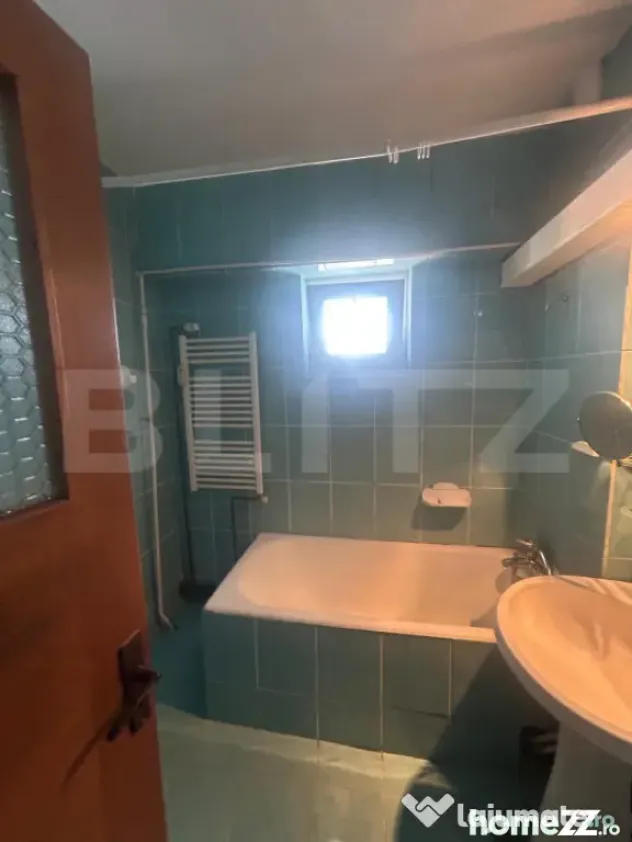 Apartament 4 camere, 84 mp, toate utilitatile, etaj 8/8, zon