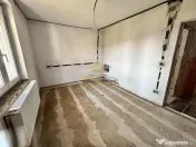 De vanzare apartament 2 camere decomandate Buhusi Bacau 