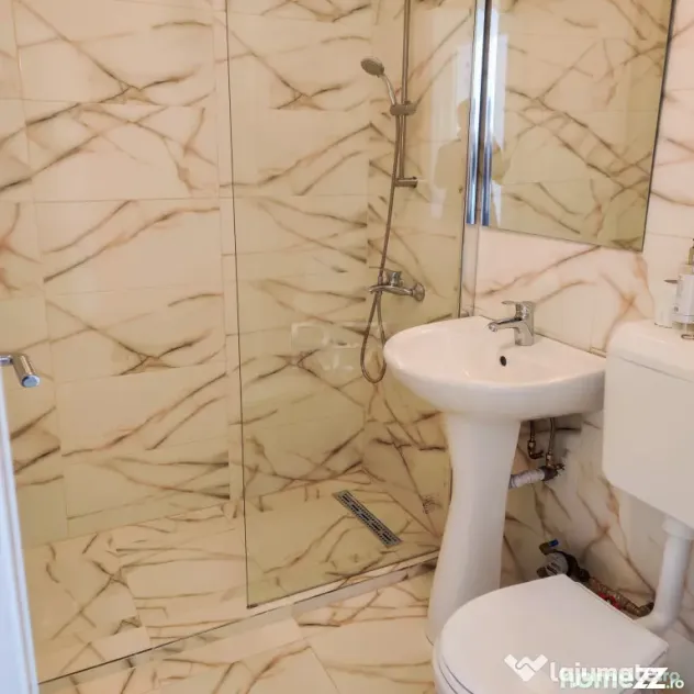 Liniște, lumină și spațiu – 2 camere decomandat lâng?
