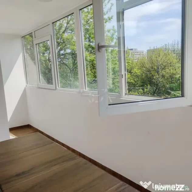 Liniște, lumină și spațiu – 2 camere decomandat lâng?
