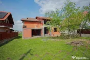 De vânzare proprietate cu două clădiri la roșu, Cord?... 