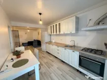 2 camere, etaj intermediar, la cheie, garaj inclus, zona Cor