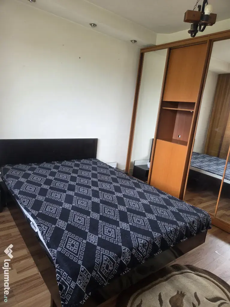 Apartament 2 Camere decomandat